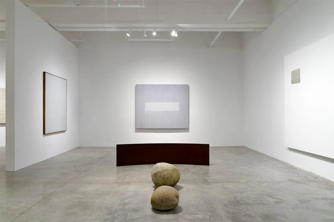 Photo by Tina Kim Gallery (Hyunjung Rhee)